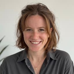 A profile image of Linds