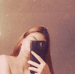 A profile image of María Coma