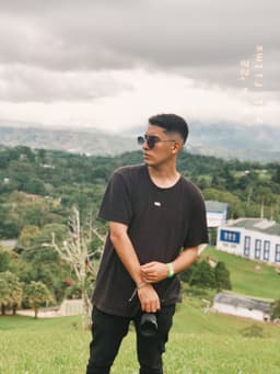 A profile image of Juanfer