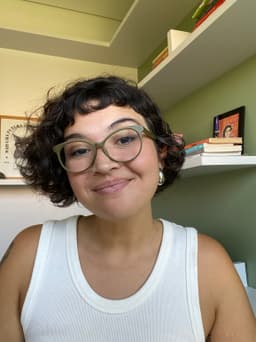 A profile image of Maju Gonçalves