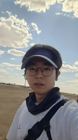 A profile image of Blawhick