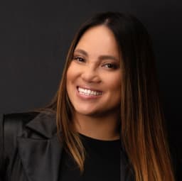 A profile image of Molly | The Chaos Wrangler