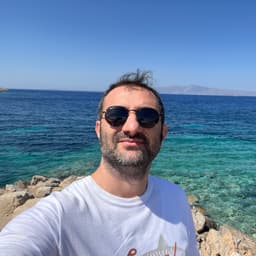 A profile image of fatihturan