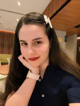 A profile image of Liz Lezcano