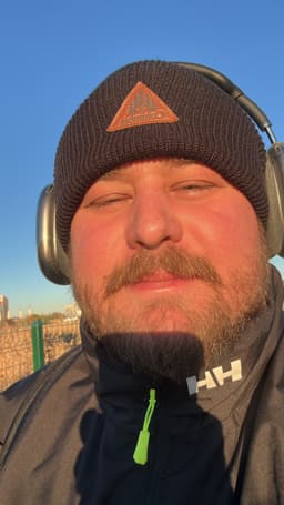 A profile image of Ayhan