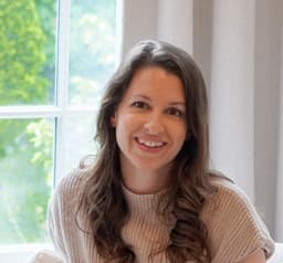 A profile image of Laura @ PeopleIQ