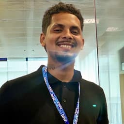 A profile image of Gustavo Padeiro | YEON MUSIC