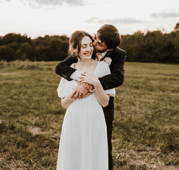 A profile image of Tater & Bee