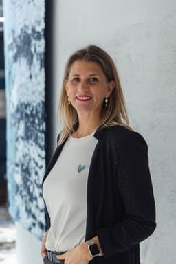 A profile image of Elise I Outils Flexibles pour Orga Simplifiée ✨