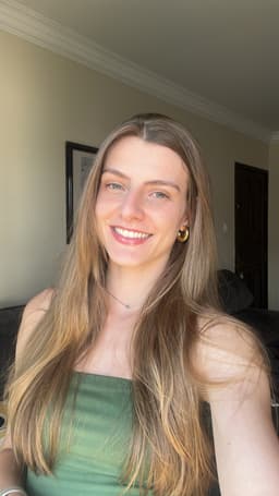 A profile image of Bárbara Storm