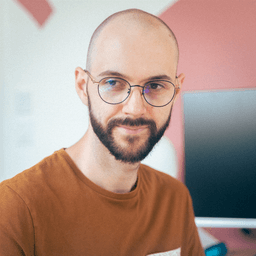 A profile image of Yann Leg