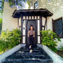 A profile image of ALEXANDRA LEÓN