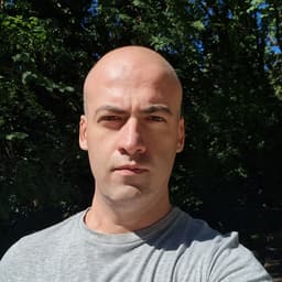 A profile image of Ozan