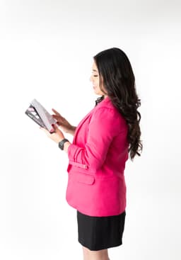 A profile image of Contarely