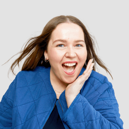 A profile image of Lauren Does Mktg