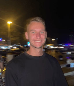 A profile image of Noahjgr