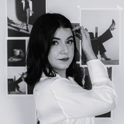 A profile image of Natália Montanari