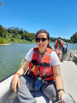 A profile image of Naz