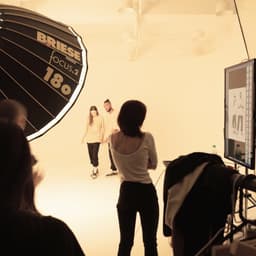 A profile image of 스몰브랜드에서 빅브랜드로 (소상공인을 위한 비즈니스 템플릿)