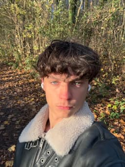 A profile image of Ethan velt