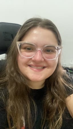 A profile image of Carolina