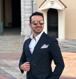 A profile image of Can