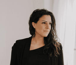 A profile image of Christelle