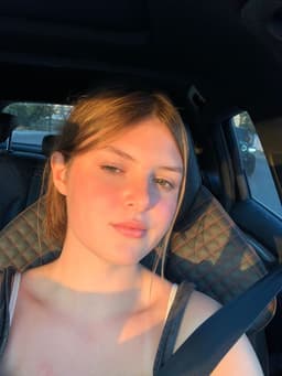 A profile image of EL Julay