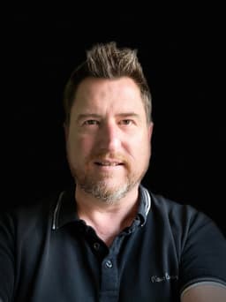 A profile image of Günter Richter