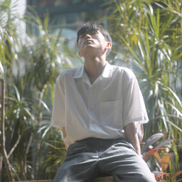 A profile image of John Lee