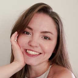 A profile image of Julia Meleshina