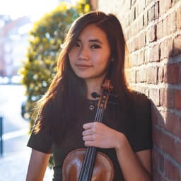 A profile image of Leah Froyd