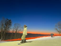 A profile image of mi-chan