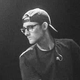 A profile image of Nick Agee