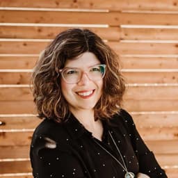 A profile image of Rita Viana