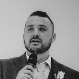 A profile image of Ross Jones