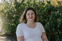 A profile image of Ali Cameron