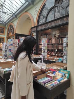 A profile image of Jade