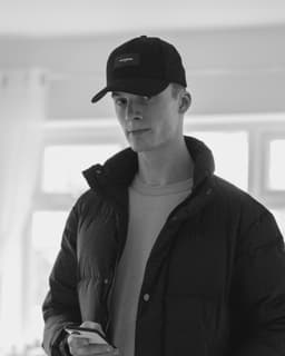 A profile image of Szymon Shields