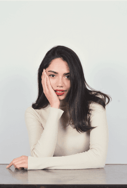 A profile image of Dyniza