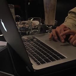 A profile image of vampbat